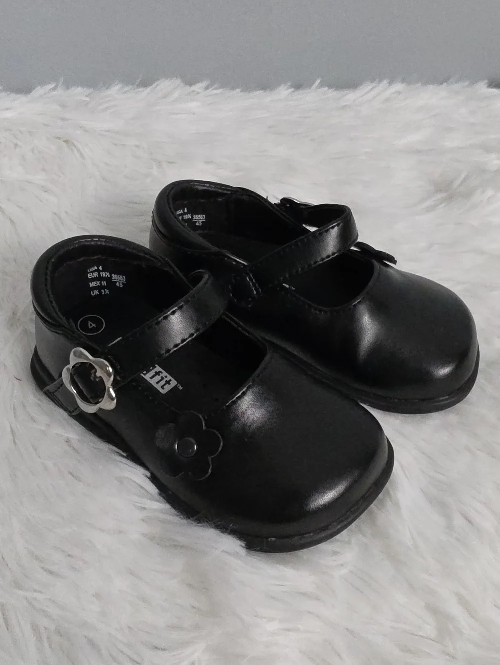 SmartFit Baby Girl Black Mary Jane Dress Shoes Size 4